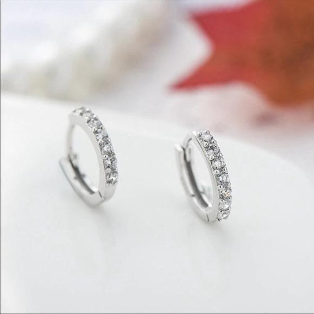 NEW 925 STERLING SILVER DIAMOND HOOP EARRINGS, NICE EARRINGS, CUTE EARRINGS - Picture 3 of 6